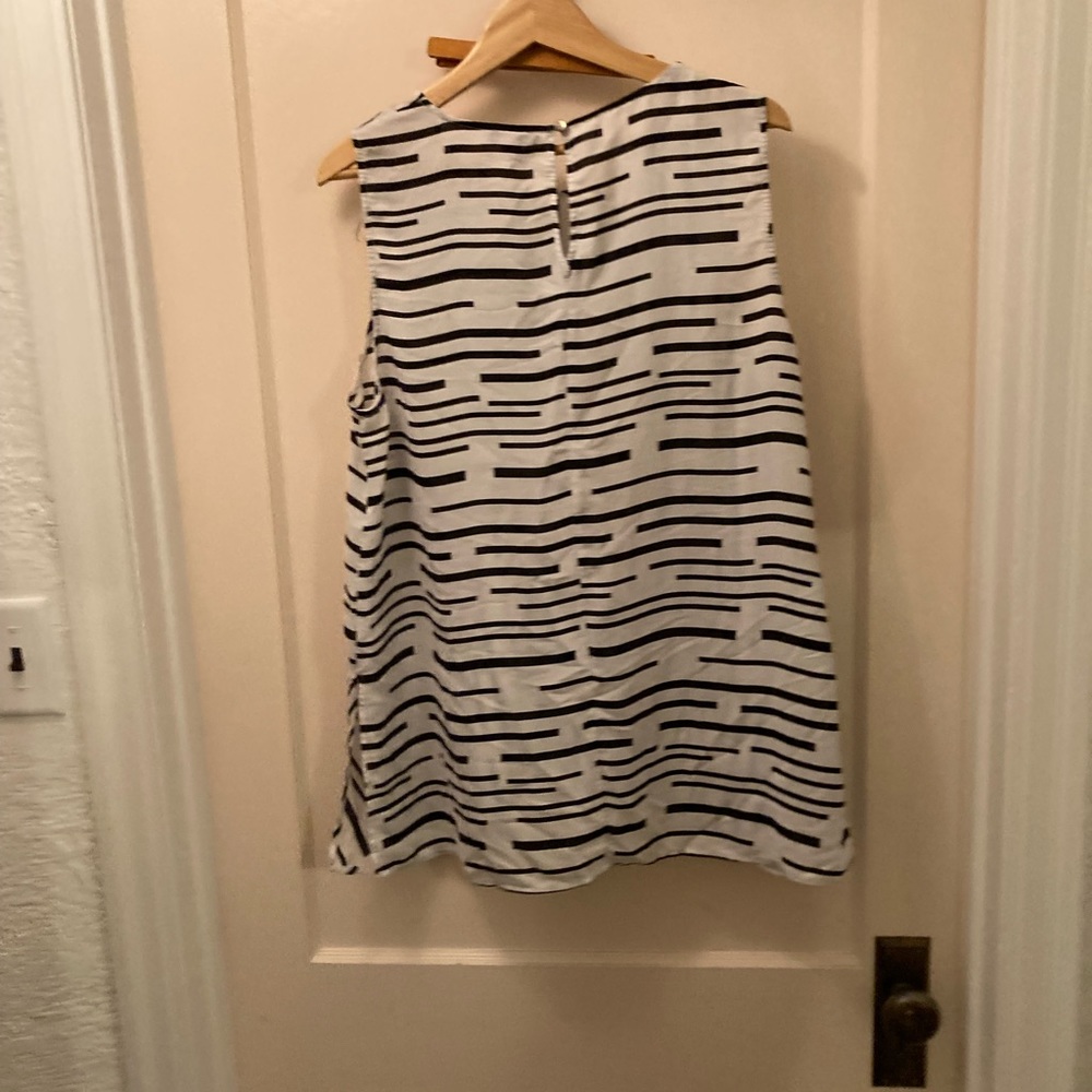 Trying to downsize! - Picture 4 of 5